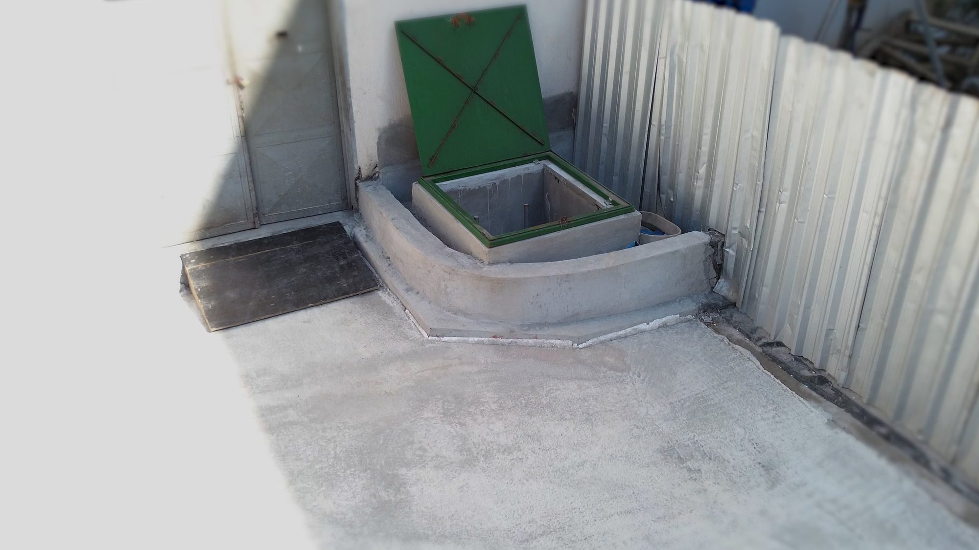 Obra de restauração de duto de água
