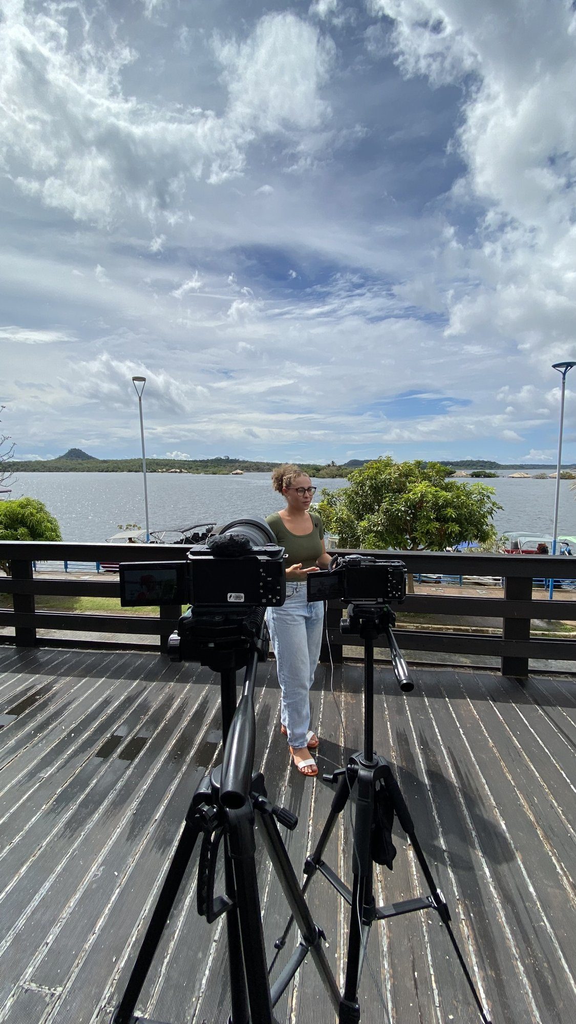 Set de entrevista à beira do rio em Santarém