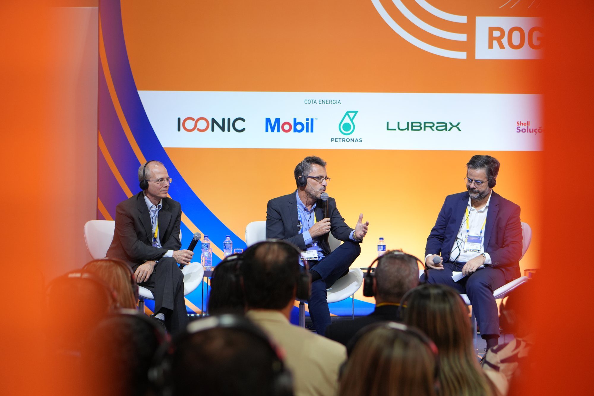 Painel na Arena de Lubrificantes, no ROG.E